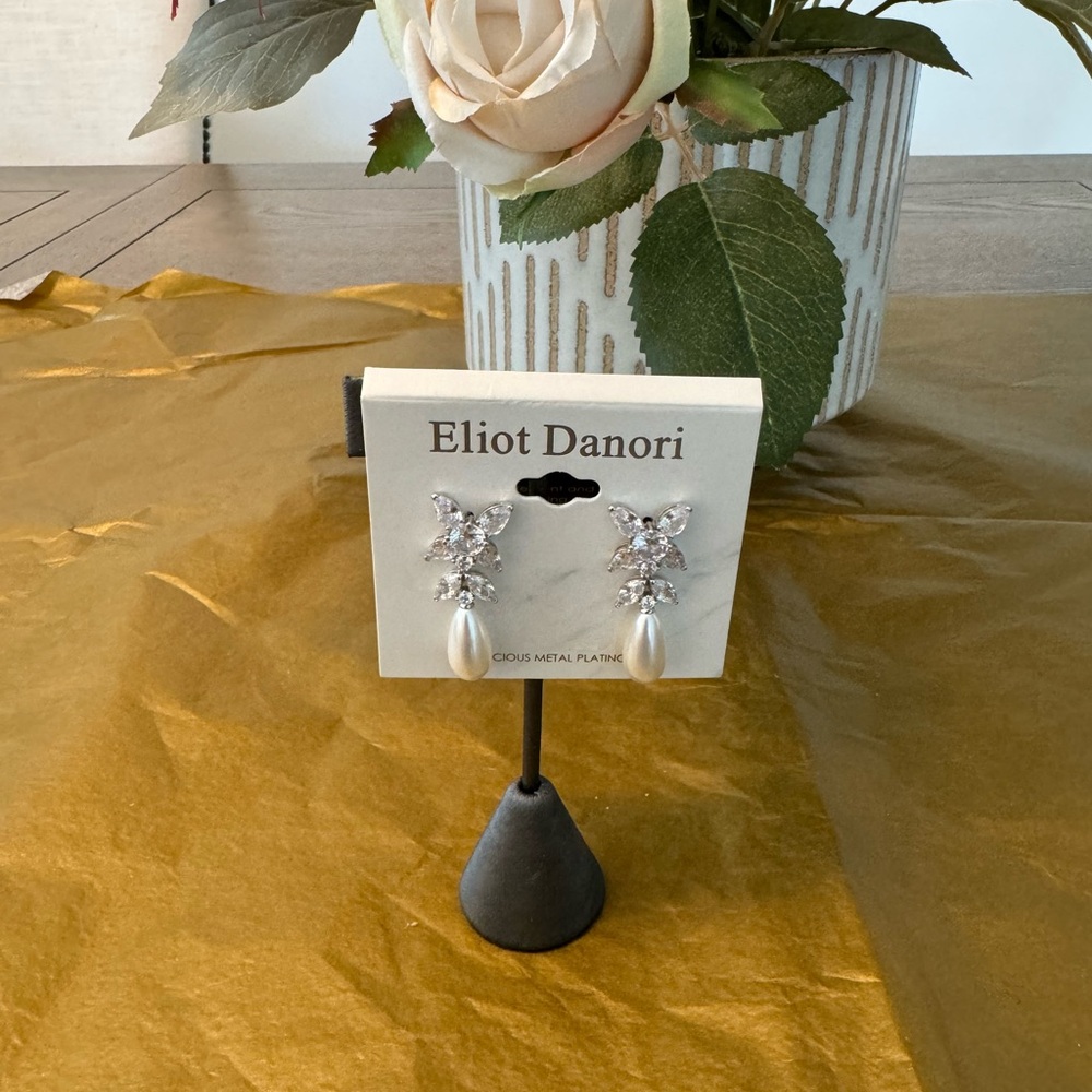 CZ earrings with pearls. NWT